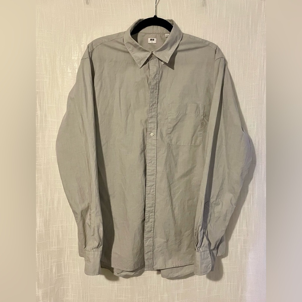 Uni Qlo Men’s Button Up Dress Shirt (L)